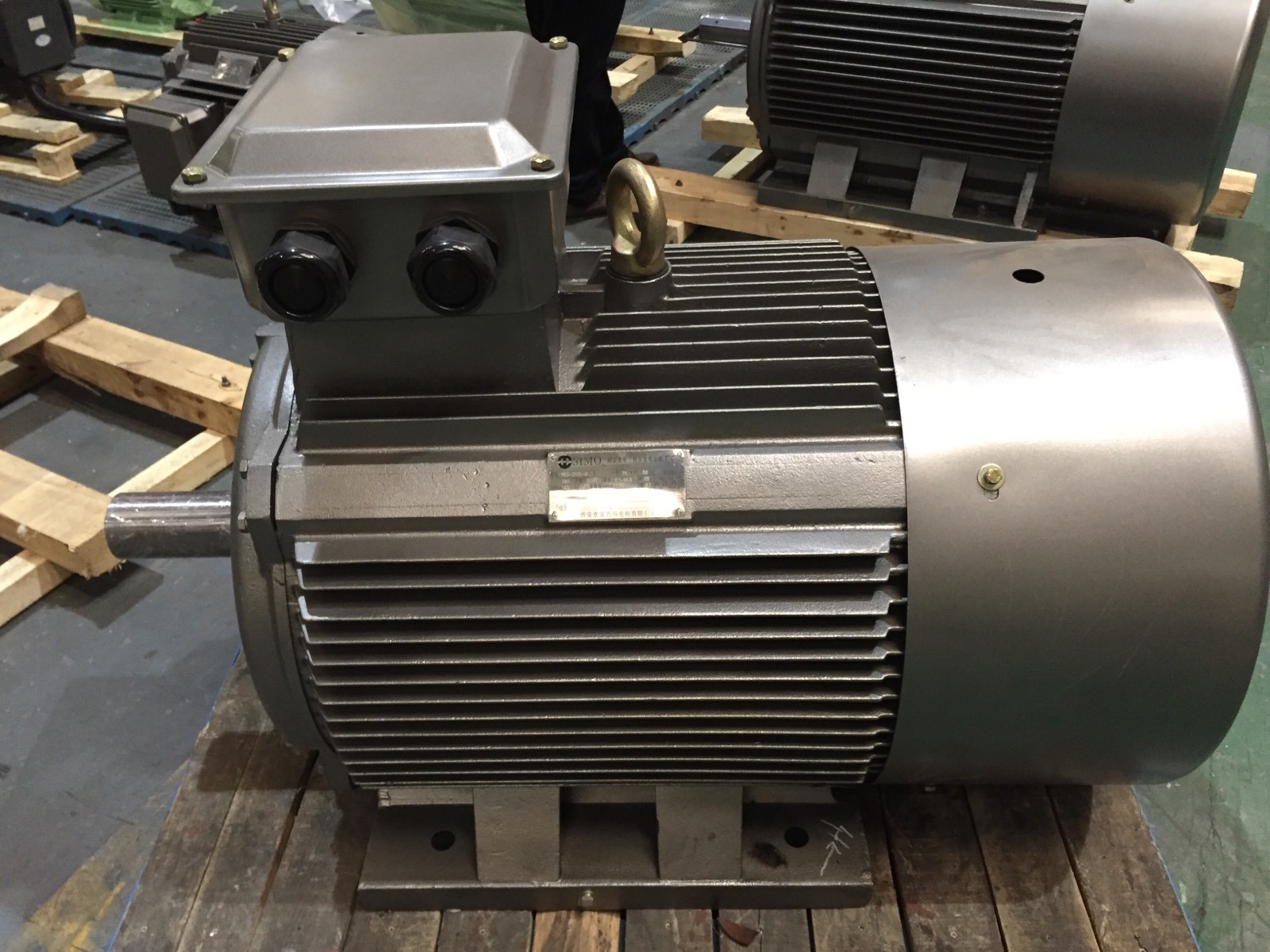 西安泰富西瑪廠家YVP/YVF160L-8 7.5KW 380V通風(fēng)機(jī)專用